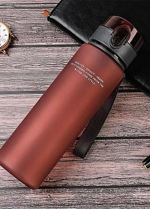 Бутылка для воды 560 мл 💧 без bpa спортивная, прочная, герметичная | для походов, зала и путешествий красная