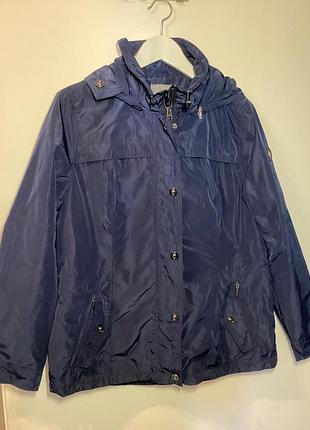 Жіноча вітровка sure outerwear, розмір xl  , дуже гарного темно синього кольору