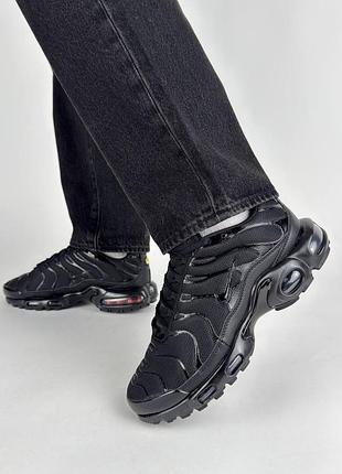 Мужские кроссовки nike air max plus all black