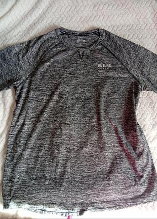 Мужская футболка серого цвета с меланжевым эффектом и надписью "future tech" на груди. спортивная футболка.