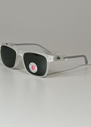 Polarised sunglasses