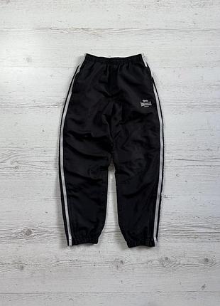 Спортивні штани lonsdale