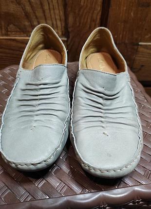 Кожаные женские мокасины голубые, туфли clarks