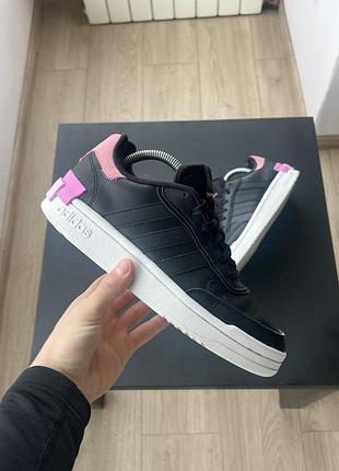Кросівки adidas
