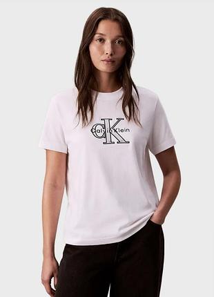 Белая футболка calvin klein оригинал размер l