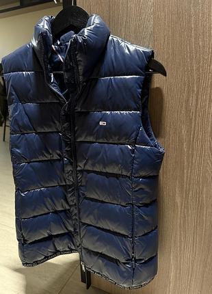 Жилет лаковий стьобаний синій tommy