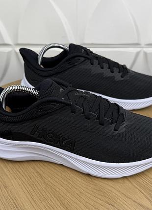 Оригінальні кросівки hoka solimar