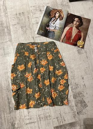 Outfit-юбка миди,юбка в цветочный принт,юбка в спортивном стиле