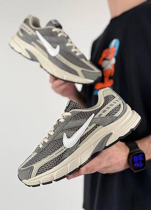 Чоловічі кросівки nike initiator grey beige