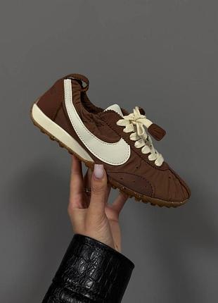 Nike x jacquemus
moon shoe brown