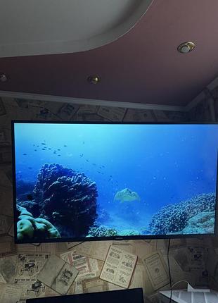 Телевізор з кранштейном 2