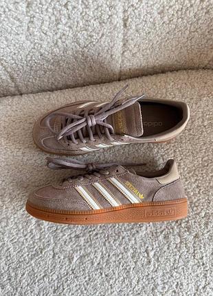 Кросівки adidas spezial