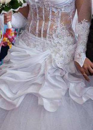 Свадебное платье 1500грн.!2 фото