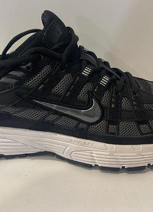 Nike кросівки