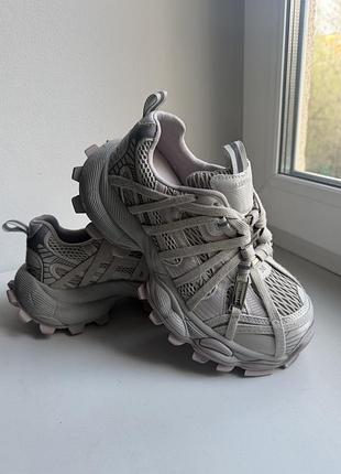 Кросівки жіночі по типу balenciaga  тракторна груба підошва сіро-рожеві