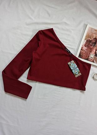 Бордовый кроп топ в рубчик на одно плечо boohoo размер м