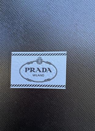 Коробка prada