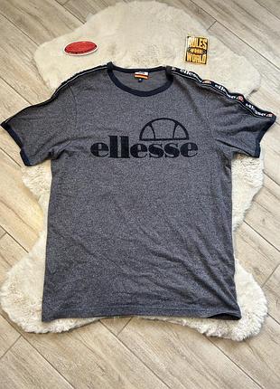 Футболка ellesse на лампасах