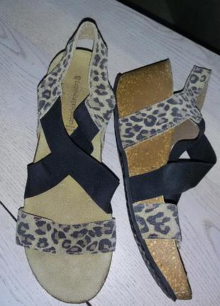Copenhgagen shoes (denmark)-трендовые босоножки на танкетке р.40 (26,5 см)