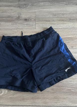 Чоловічі шорти з плащівки slazenger l розміру