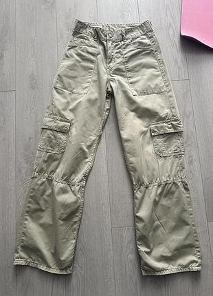 Cargo штані zara, колір хакі