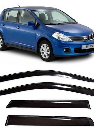 Дефлекторы окон ветровики nissan tiida хечбек 2004-2014 (скотч) (c11)