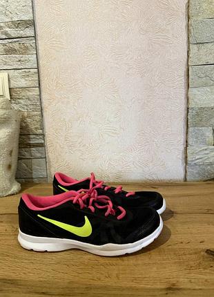 Кроссовки nike