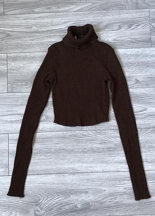 Гольф топ bershka