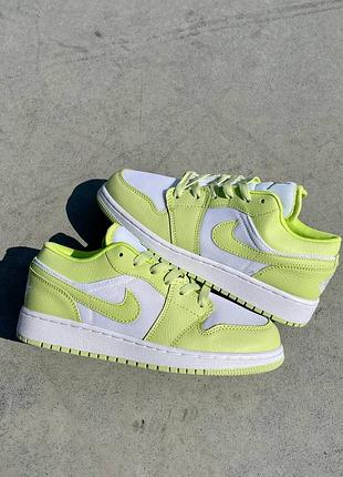 Кросівки air jordan жіночі
