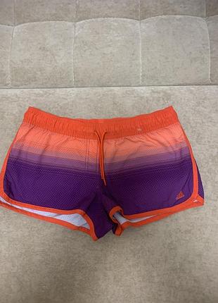 Спортивні шорти adidas розмір 10- uk, s- us