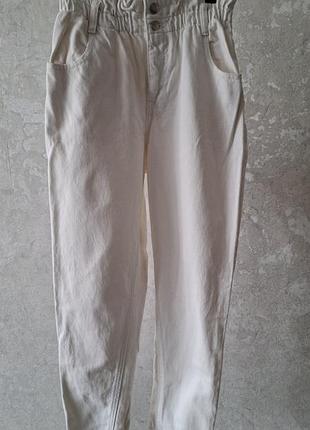 Молочные джинсы бойфренды denim