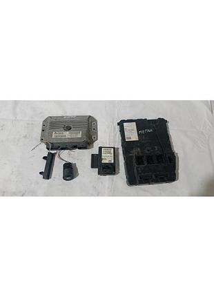 Блок управления двигателем 8200751638 renault megane комплект
