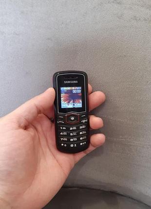 Кнопочный телефон samsung e1081 2