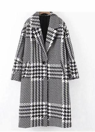 Шпрстяное пальто  zara