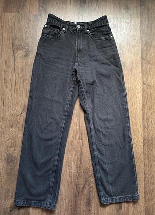 Черные широкие джинсы bershka 26
