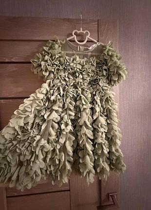 Платье праздничное