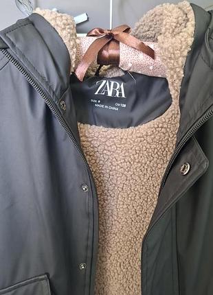 Куртка zara деми на мальчика , рост 128