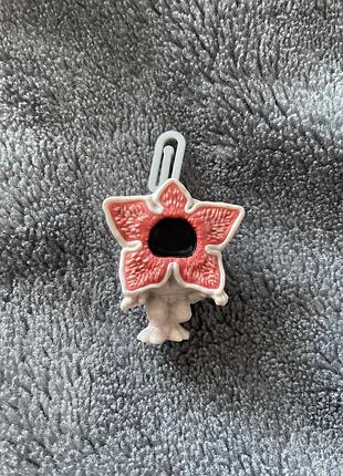 Фігурка kinder joy з серіалу «дивні дива»