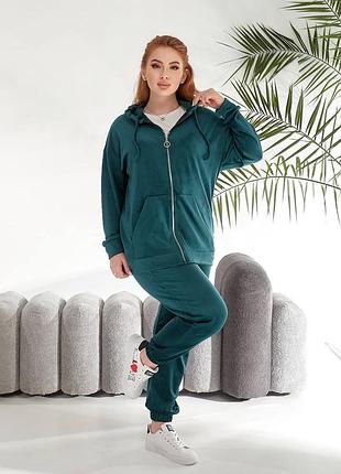 Костюм женский