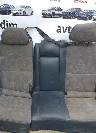 Салон комплект сидінь заднього ряду mr910542 mitsubishi carisma хэтчбек
