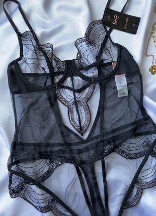 Чорне прозоре боді з мереживом hunkemöller