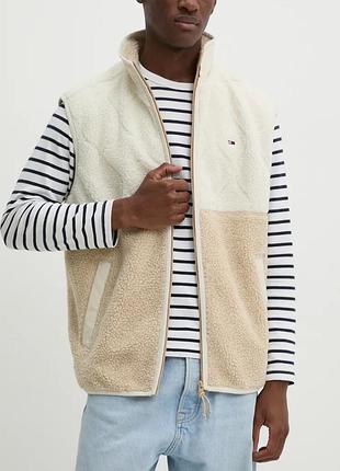 Tommy jeans (s) teddy fleece vest tommy hilfiger жилетка безрукавка