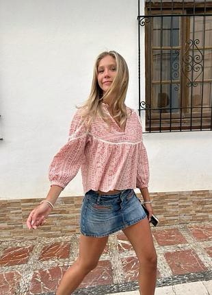 Вільна блуза від бренду zara