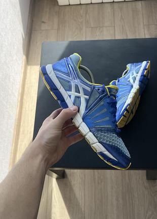 Кросівки asics
