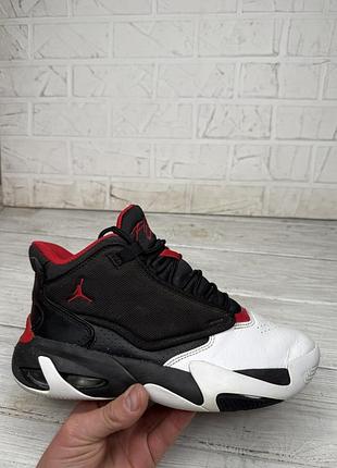Кроссовки jordan max aura размер 38