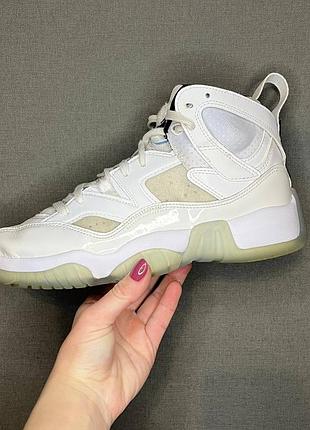 Кроссовки игровые jordan 36,5 р
