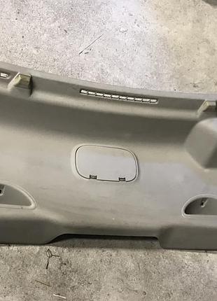 Бу обшивка крышки багажника renault laguna 2 лифтбек 8200107317