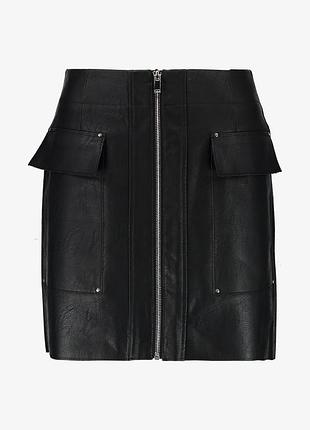 Черная мини-юбка из искусственной кожи от бренда river island. размер 32