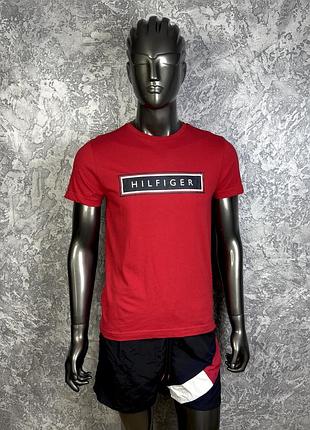Tommy hilfiger футболка м размер спортивная с принтом красная