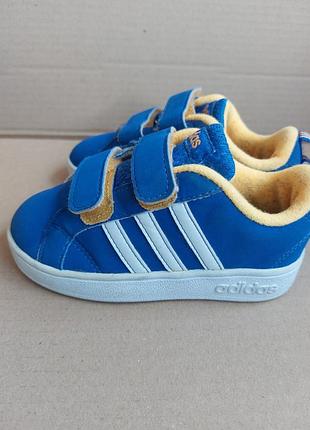 Дитячи. оригинальные кроссовки adidas. размер 24 стелька 15см